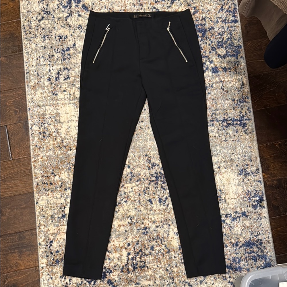 Zara Black Dress Pants with Tailored Silhouette